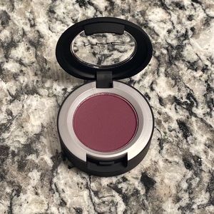 MAC Powder Kiss Soft Matte Eyeshadow P For Potent - Brand NEW
